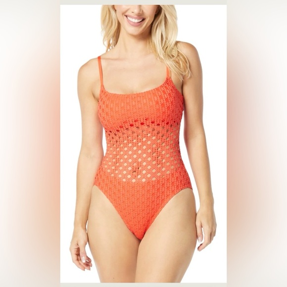 Carmen Marc Valvo Other - NWT Carmen Marc Valvo Women's Crochet Scoop-Neck One-Piece Swimsuit size 8